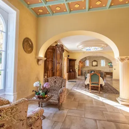 Domaine Mas Begon Villa *